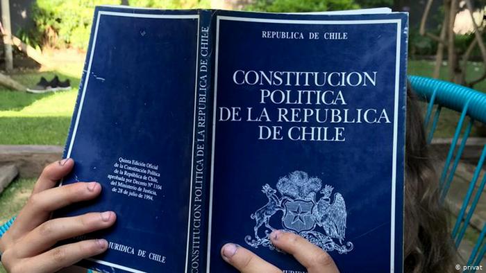 LA CONSTITUCIÓN ES PARA LA GENTE, PERO NO HECHA POR LA GENTE